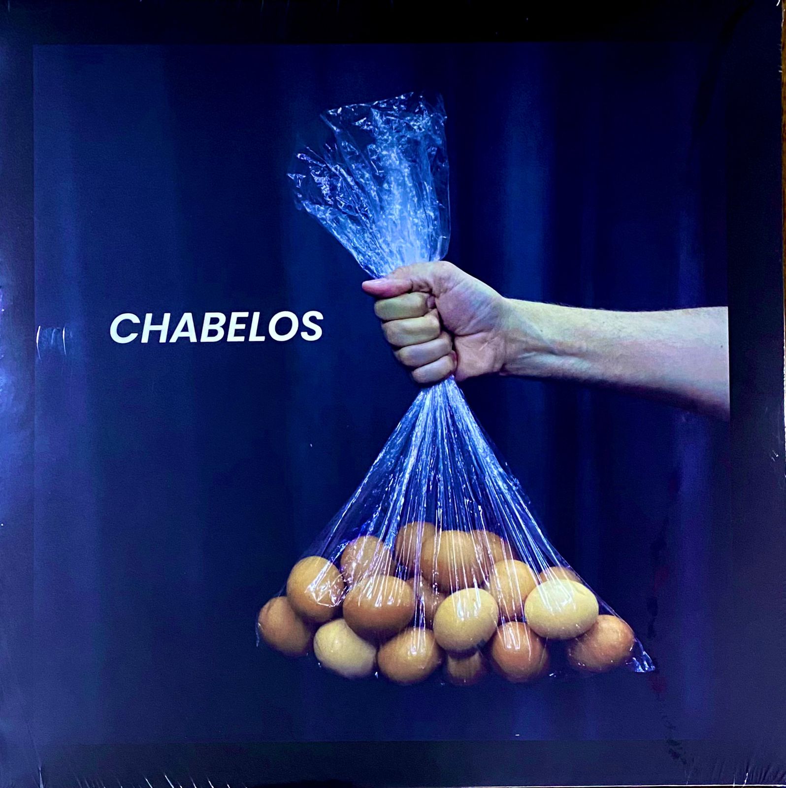 Chabelos – Con Los Huevos Colgando
