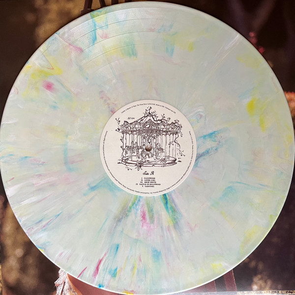 Laufey - A Matter Of Time: The Final Hour (2 LP dreamy watercolour vinyl +16 page booklet) - Imagen 5