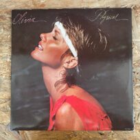 Olivia Newton-John – Physical (Época USA)