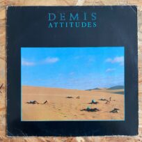 Demis – Attitudes (Época USA)