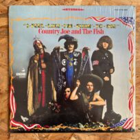Country Joe And The Fish – I-Feel-Like-I'm-Fixin'-To-Die (disco abierto)