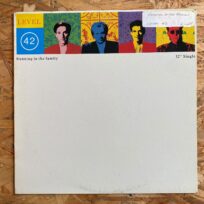 Level 42 - Running In The Family (12" Maxi-Single) (Época, Canadá)