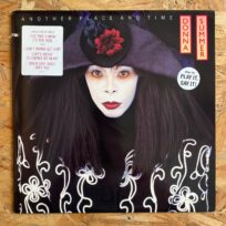 Donna Summer - Another Place And Time (Época, USA)